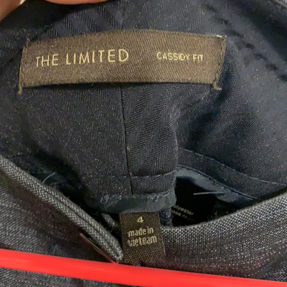 The Limited shorts - Picture 2 of 3